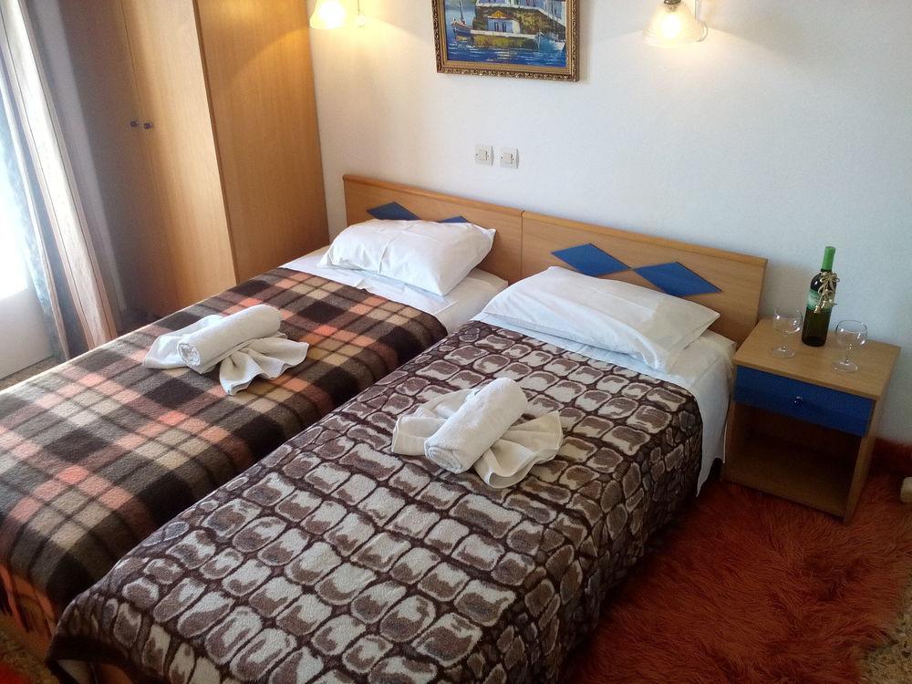 Sofia Rooms Loutra Aidhipsou Exteriör bild
