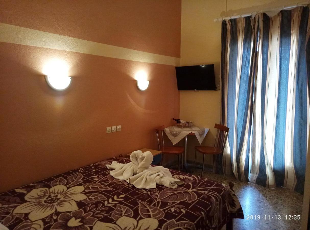Sofia Rooms Loutra Aidhipsou Exteriör bild