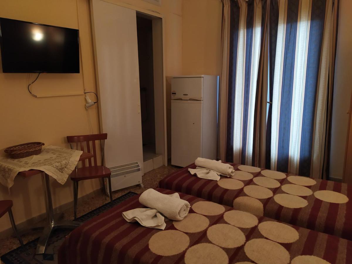Sofia Rooms Loutra Aidhipsou Exteriör bild